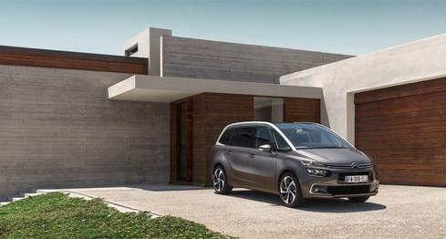 Consulter nos modèles CITROEN NEW GRAND C4 SPACETOURER